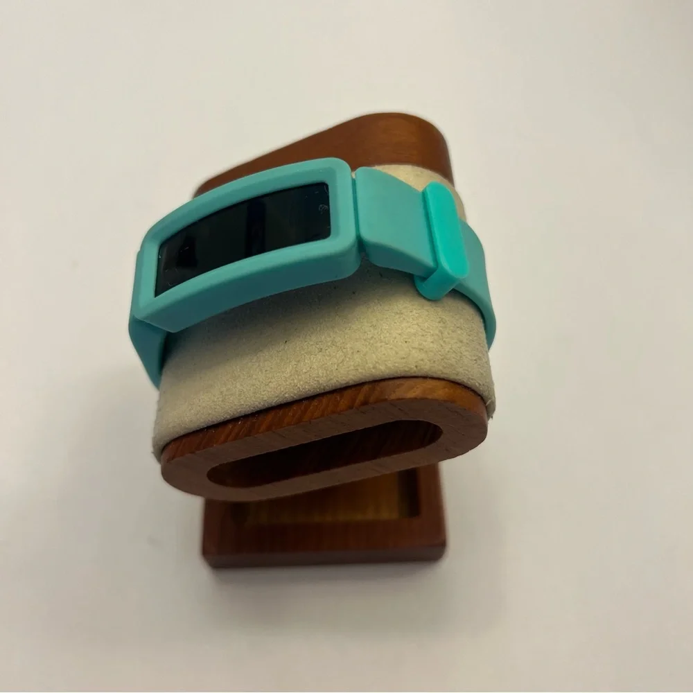 Fitbit Ace 2 (kids smartwatch, fitness tracker for‎ kids, charger included)